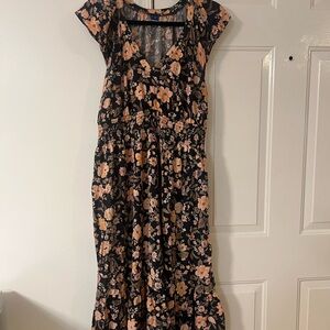 Used Old Navy Black and Peach Floral Maxi Dress size M